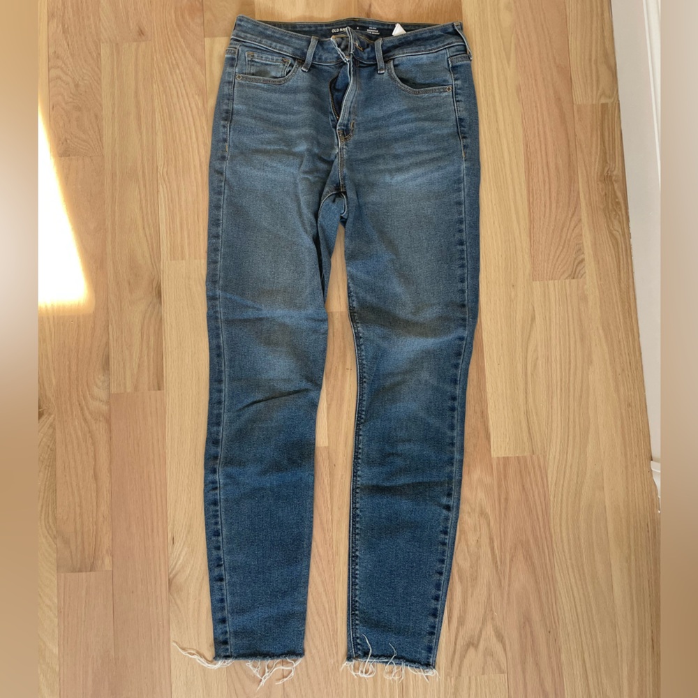Old Navy Women’s Rockstar Super Skinny Mid-Rise Jeans - Size 6 Tall, LIKE NEW